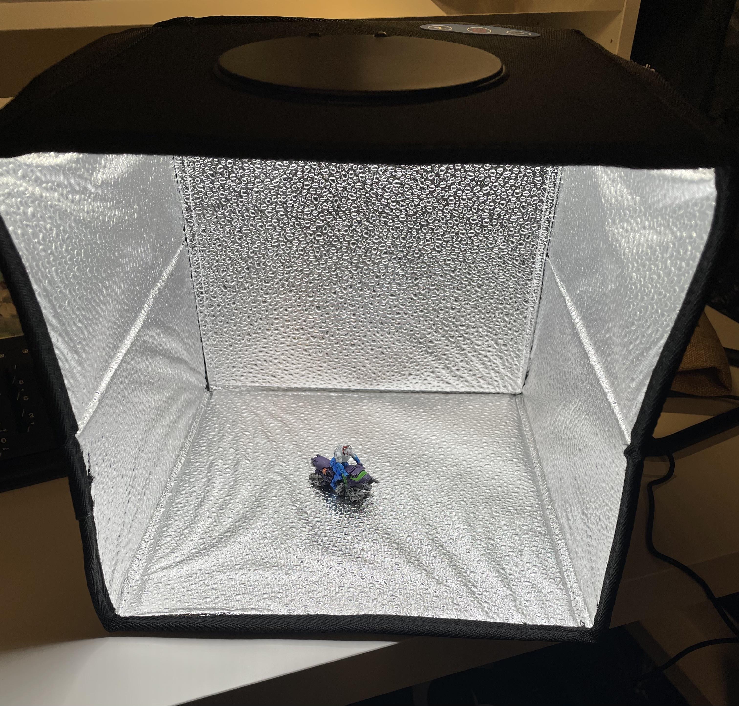 Light Box Gallery DakkaDakka